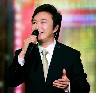 ​年轻时的“小哥”，名副其实的“费玉污”- 费玉清