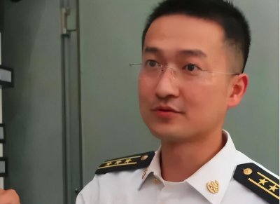 ​国防巨匠肖飞：攻克世界难题，每年为国节省10亿，荣获一等功！