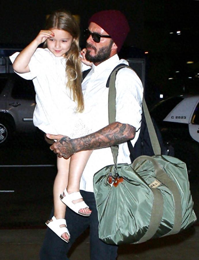 贝克汉姆爱女小七最美的一组照片,迷人笑容模仿孙悟空实在太好看