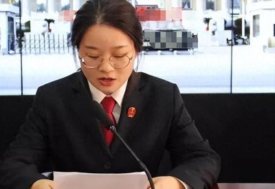 ​公务员考试激增，高考移民问题引关注与争议