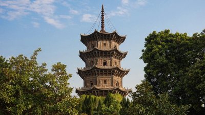 ​泉州开元寺，始建于唐朝，是世界文化遗产代表性古迹