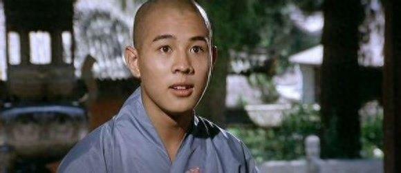 演了一辈子坏人，让人恨牙痒痒，被传娶到还珠美人！