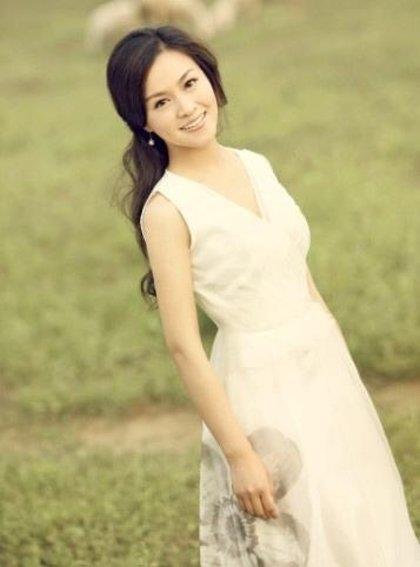 演了一辈子坏人，让人恨牙痒痒，被传娶到还珠美人！