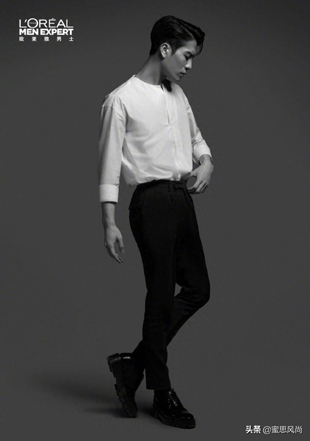 王嘉尔成为欧莱雅男士全球代言人！简洁黑白宣传大片，白衬衫黑西裤