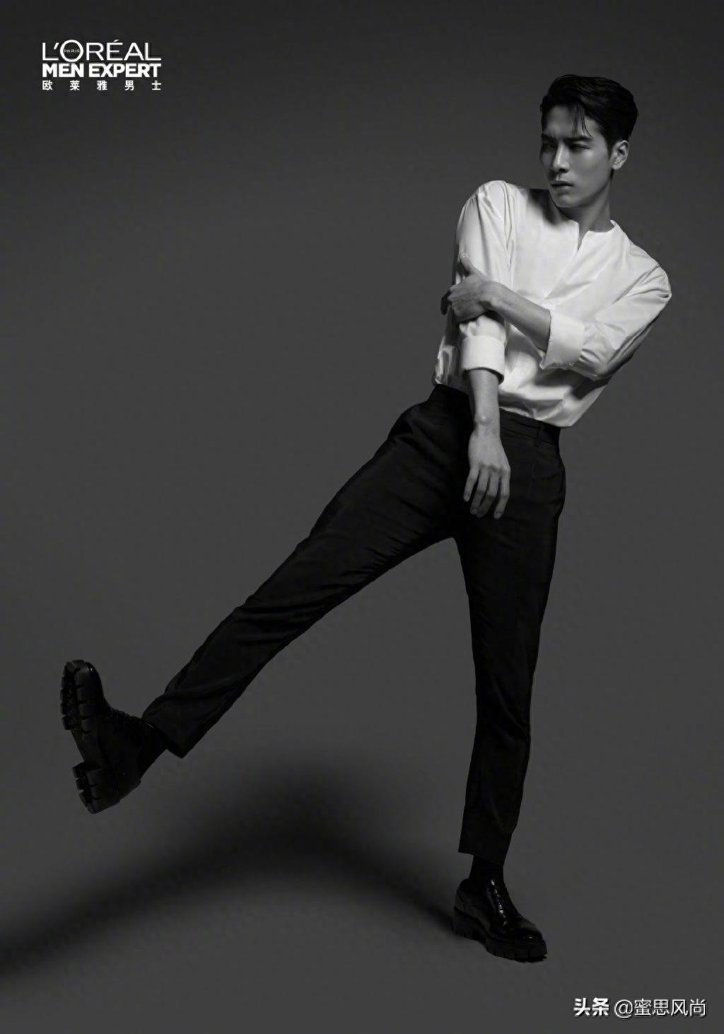 王嘉尔成为欧莱雅男士全球代言人！简洁黑白宣传大片，白衬衫黑西裤