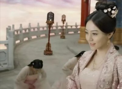 ​三生三世：夜华护着的结魄灯熄灭了，在天宫里谁最担心和谁最开心