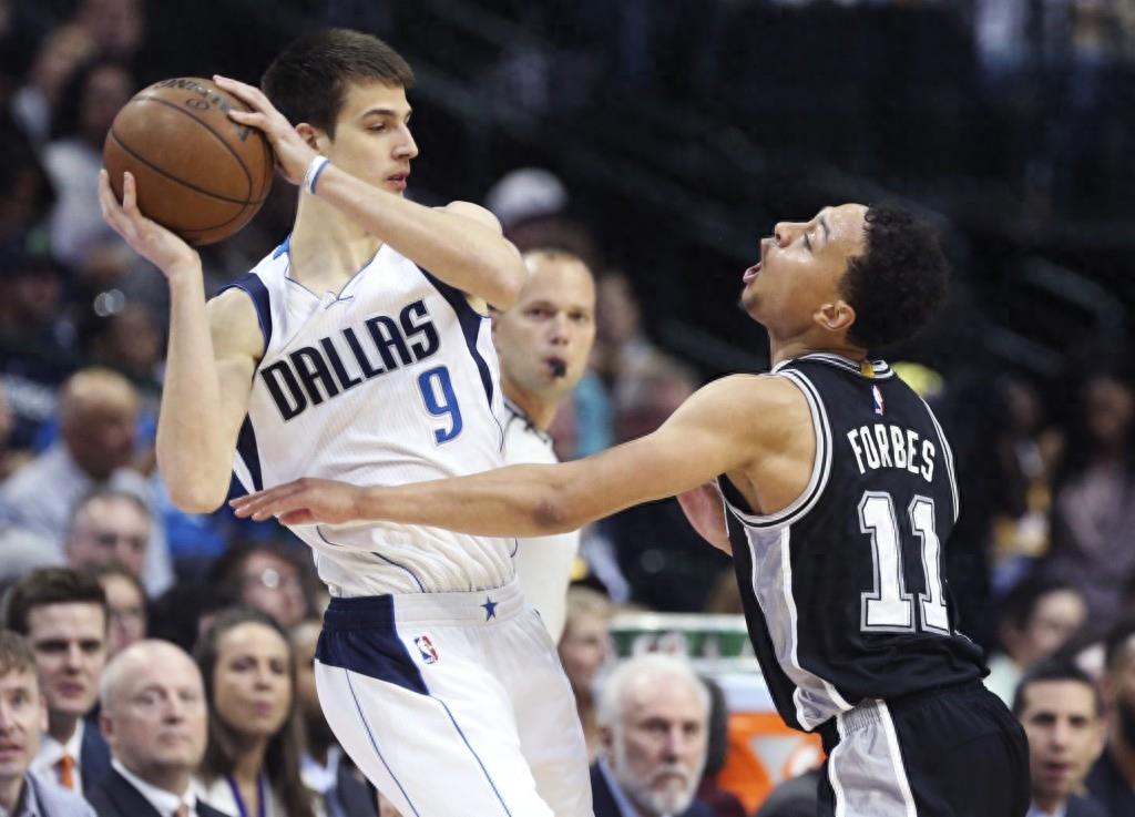 篮球——NBA：马刺胜小牛