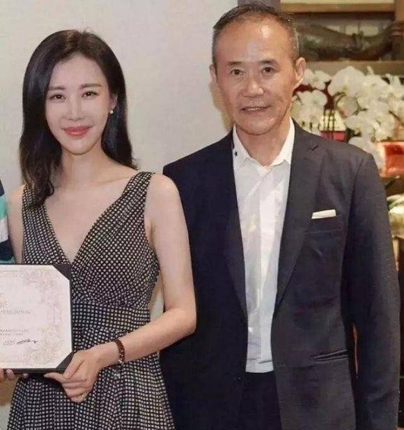 王石田朴珺年龄差多大（凭什么能挤走原配王江穗）(23)