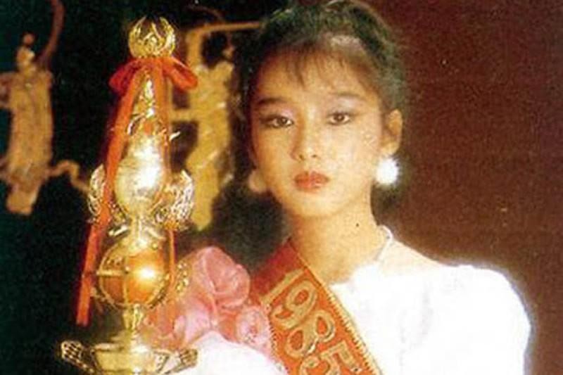 朱丽倩几岁跟刘德华在一起（刘德华雪藏妻子朱丽倩21年）