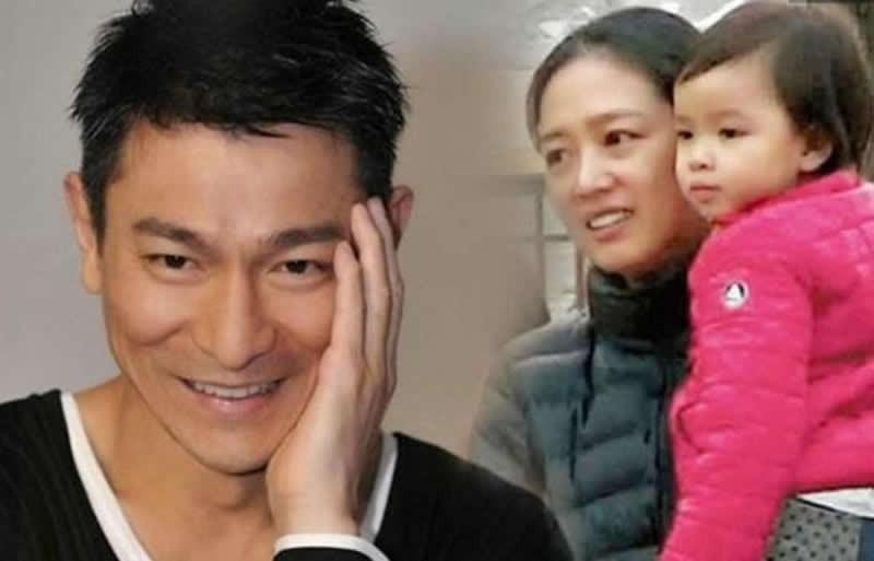 朱丽倩几岁跟刘德华在一起（刘德华雪藏妻子朱丽倩21年）