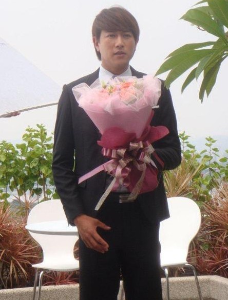 陈键锋王丽坤结婚照（陈键锋王丽坤的关系）