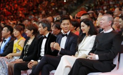 ​郑爽和张翰再次同台（郑爽和张翰再度同台）