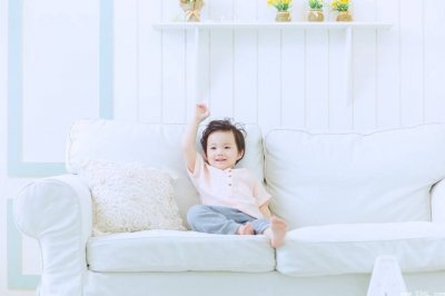 ​玉米男孩抠虫子恐怖图片大全真人图
