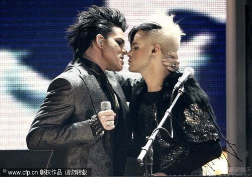 亚当兰伯特现任男友曝光是攻还是受 亚当兰伯特ama事件怎么回事