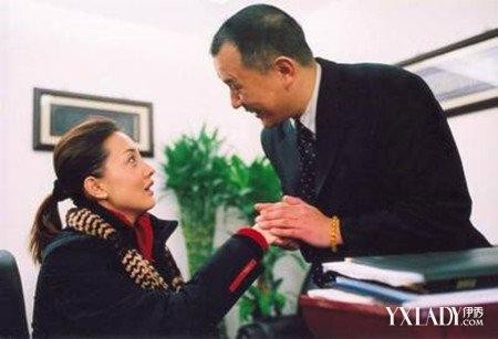 牛莉是什么地方人，  父亲为飞行员 惊人家庭背景曝光