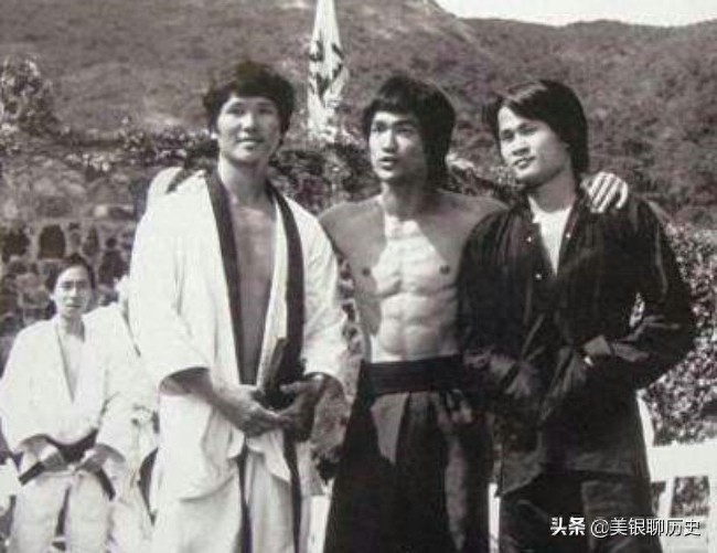 一代僵尸片大师林正英旧照:图3是和李小龙合影,图9特别值得珍藏