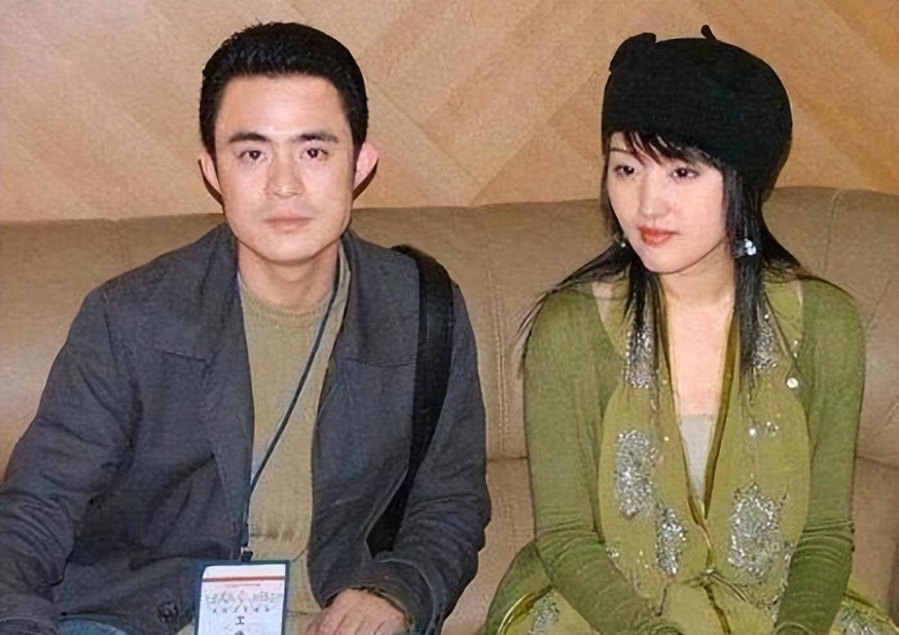 杨钰莹当年是怎么了（杨钰莹的隐秘情史）-