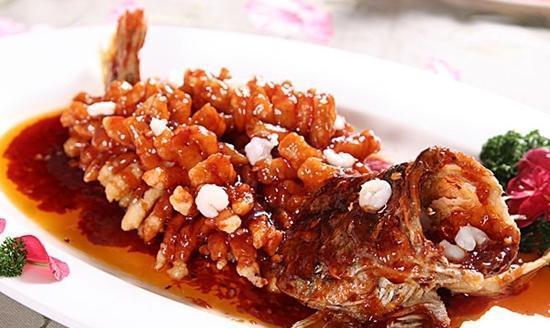 中国八大菜系都有哪些名菜？