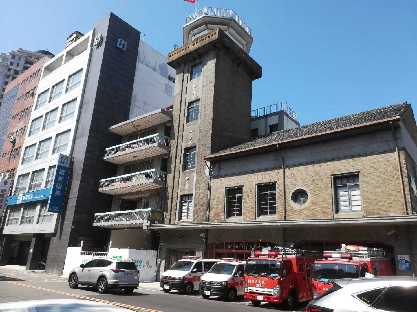 台湾新竹市：日据时代成长起来的城市，火车站有百余年历史