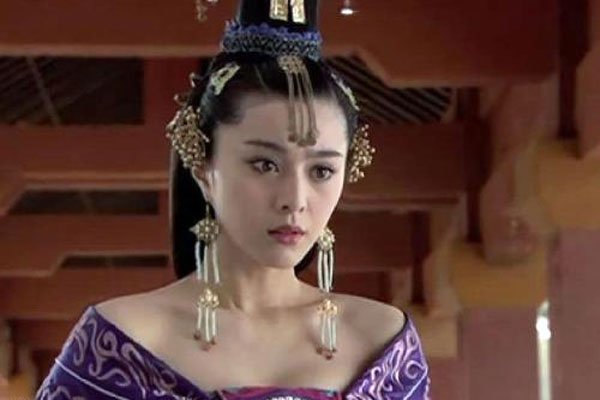 封神榜梁丽版洗澡 为啥没有结局就被禁止了