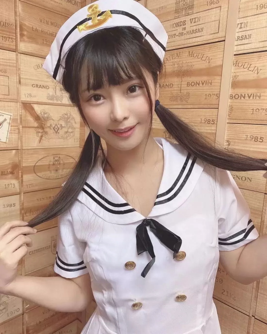 年度十大女神之一新人—久留木玲