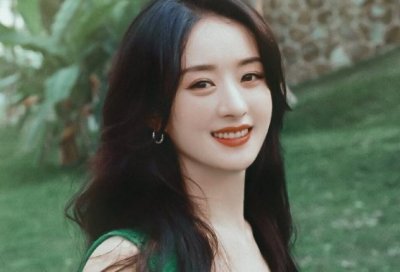 ​赵丽颖的身世及经历(赵丽颖个人资料简介及家世)