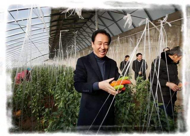 许家印是如何发迹的?全靠他当年在国营钢厂的关系,做国企生意