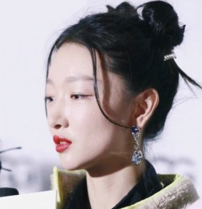 ​周冬雨最新照片，周冬雨个人资料图(周冬雨个人资料图片欣赏)