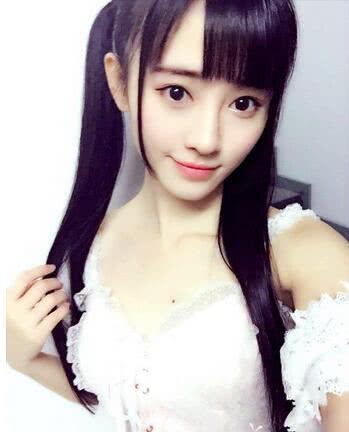 鞠婧祎最新比基尼照这么美，引网友狂按放大键！太看头了！