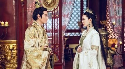 ​《天泪传奇之凤凰无双》大结局，南笙成功的引起了我的注意