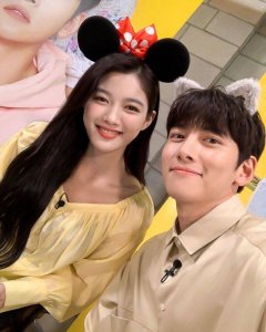 ​池昌旭金裕贞演的电视剧韩剧(20岁金裕贞身姿挺拔，被夸小全智贤)