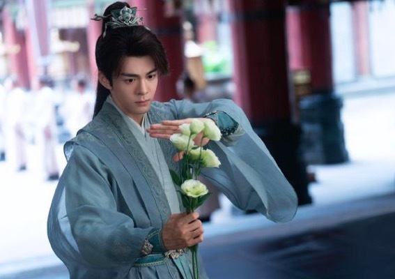 《七夜雪》主创阵容官宣 李沁、曾舜晞主演改编自沧月同名小说