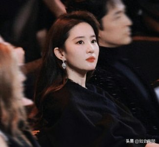 ​身形臃肿、五官平平，刘亦菲凭什么长红不衰？陈晓早已给出答案！