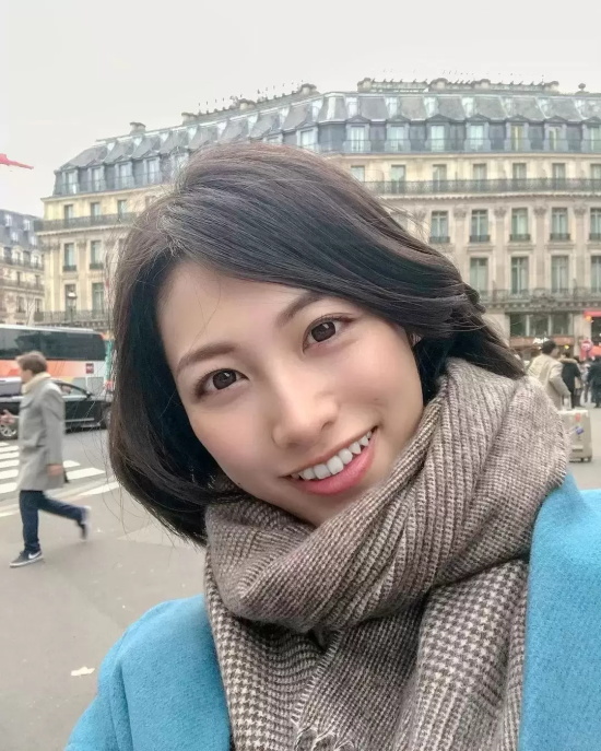 作品超过1000部的暗黑界“哲学家”为了帮助世人才出道的女神-春原未来