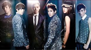 韩国男团成员生活照 22岁就有了胖儿子(15)