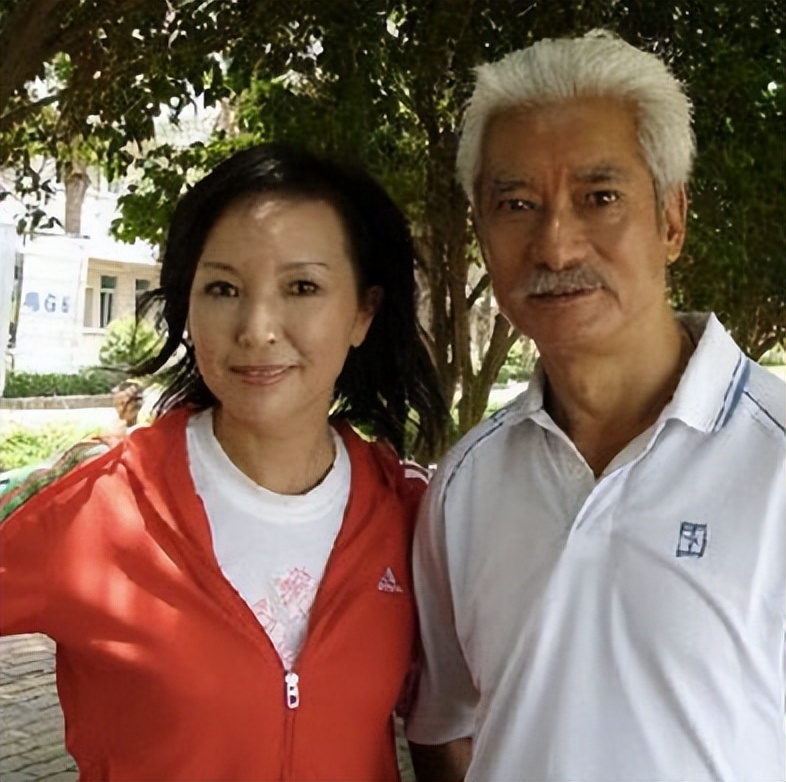 黄金配角高雄：妻子陈永霞是武术教练，结婚50多年感情依旧很好