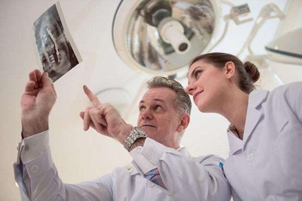 明星为什么不做种植牙(明星有做种植牙的吗)  第5张