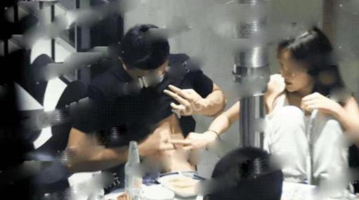 华晨宇和张碧晨隐婚生子 张碧晨家世背景