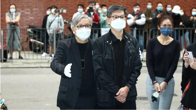 吴孟达出殡告别仪式（周润发周星驰吴君如等好友送行）(12)