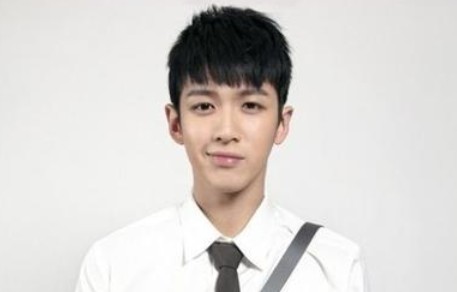 柯震东女朋友（港媒曝演员柯震东新恋情）