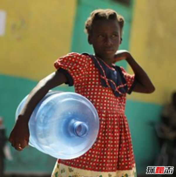 海地共和国吃土真的吗?海地十大生活状况2025