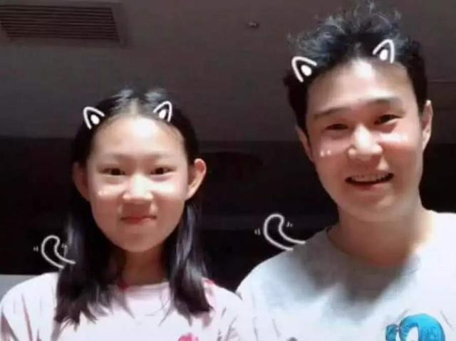 小沈阳的真实姓名是什么(小沈阳和他的妻子叫什么）