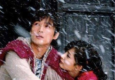 她是《琅琊榜》“最美演员”，却嫁无名的他，今10岁女儿颜值可爱