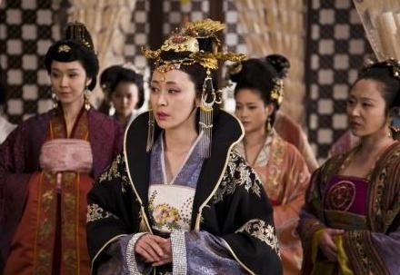 她是《琅琊榜》“最美演员”，却嫁无名的他，今10岁女儿颜值可爱