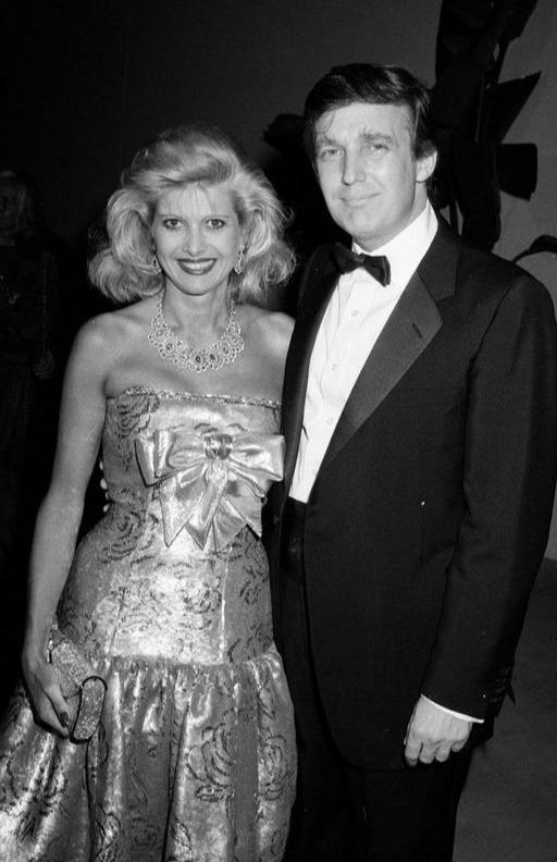 特朗普的现任妻子有哪些(特朗普的第一个老婆多厉害)(8)