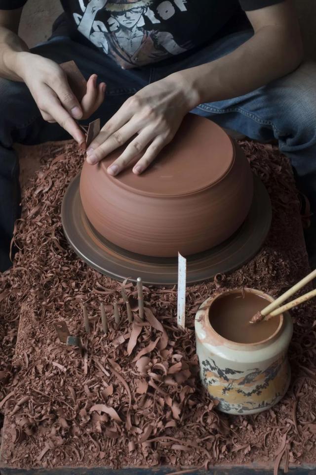 云南建水紫陶怎么选(看看四大名陶之一)(14)