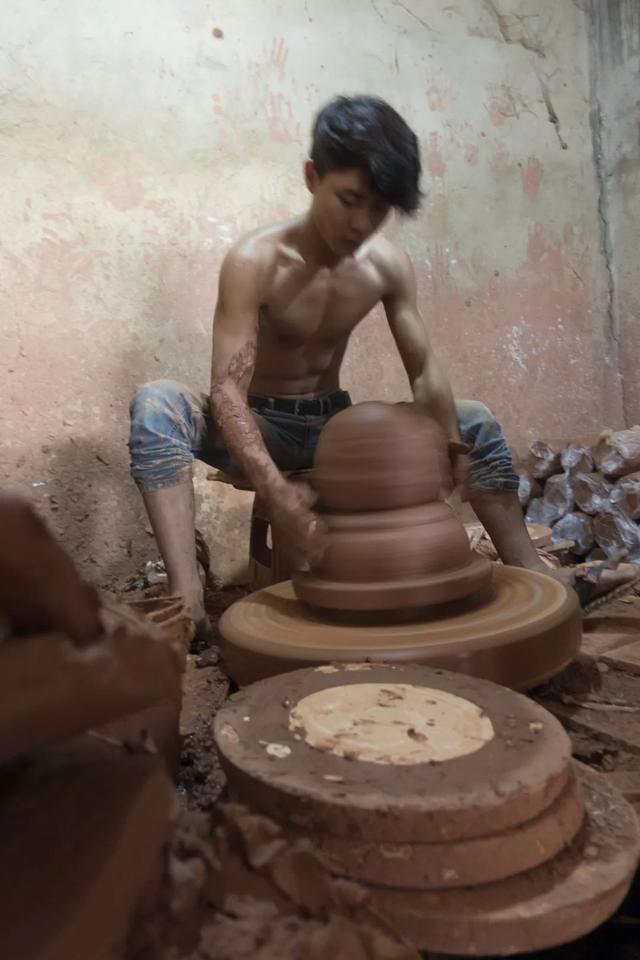 云南建水紫陶怎么选(看看四大名陶之一)(12)