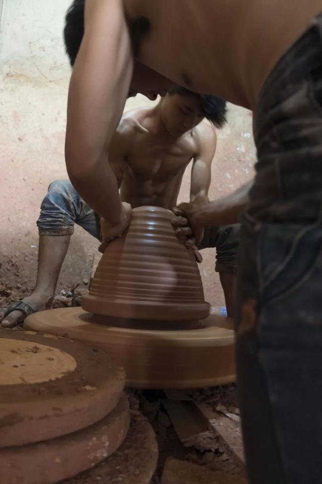 云南建水紫陶怎么选(看看四大名陶之一)(13)