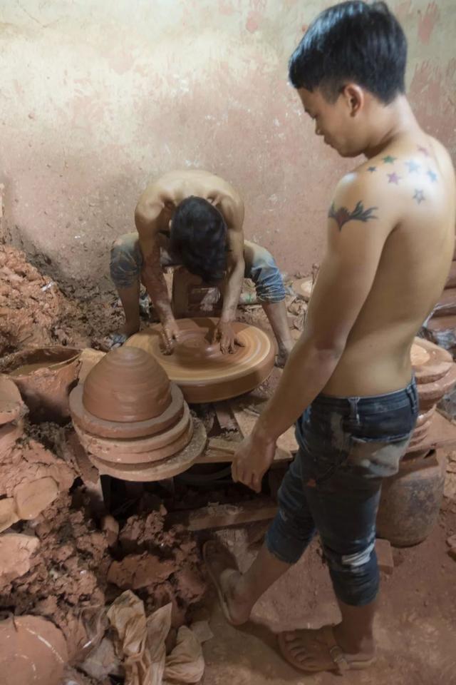 云南建水紫陶怎么选(看看四大名陶之一)(11)