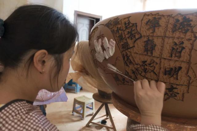 云南建水紫陶怎么选(看看四大名陶之一)(22)